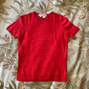 Woman’s short sleeve lightweight sweater. S
